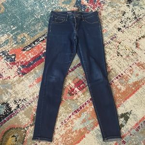 Women’s Mossimo Stretch Mid-Rise Jegging size 10 Long